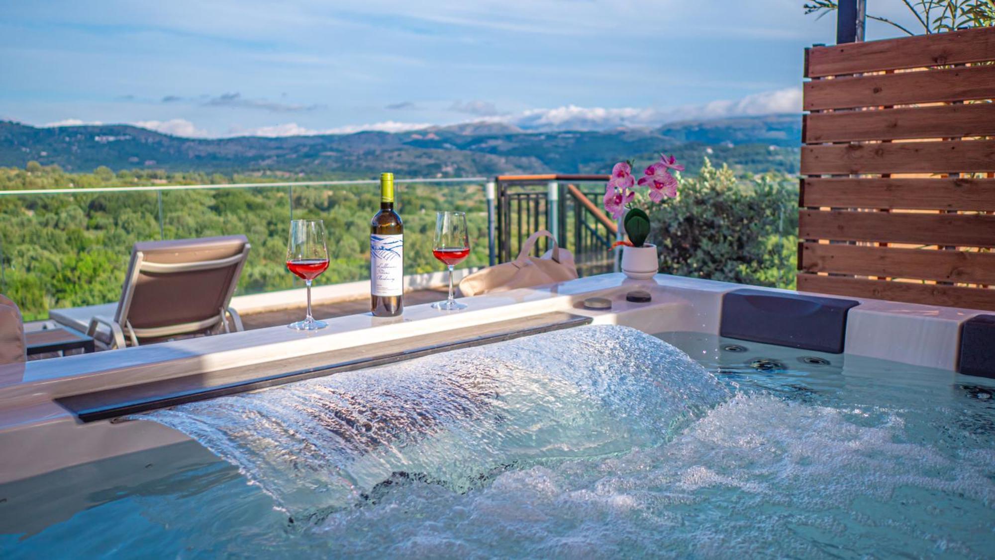 Villa Paris With Rooftop & Jacuzzi Valsamónero Exterior foto